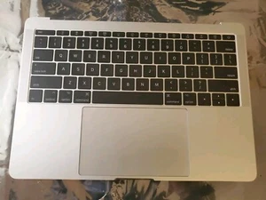 Macbook Pro 13" A1708Top Case palmrest Keyboard with Battery 661-07946 Silver - Picture 1 of 6