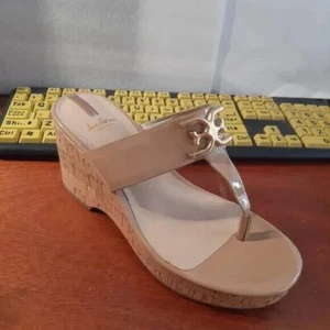 Sandalia de cuña Sam Edelman Yardlie charol tostado talla 8/8,5 usada una vez excelente - Imagen 1 de 6