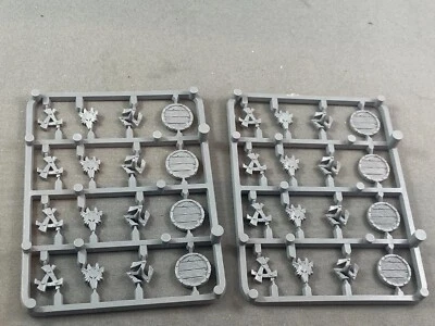 2x VINTAGE SKAVEN SHIELD SPRUES w/ EMBLEM Clan Verminus Skaven Ratmen Warhammer - Image 1 of 3