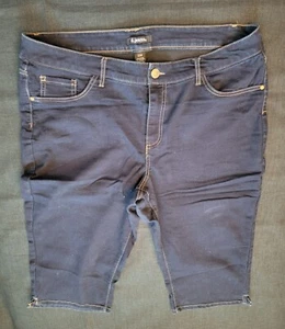 D. Jeans Size 22W  Dark Denim Very Stretchy Contrast Stitching - Picture 1 of 9