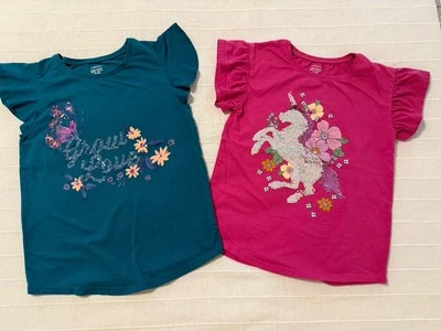 Dos Niñas Pequeñas Talla 7 JUMPING BEANS Camisetas Más Suaves Lentejuelas Camisetas Multicolor Foto 1 de 4