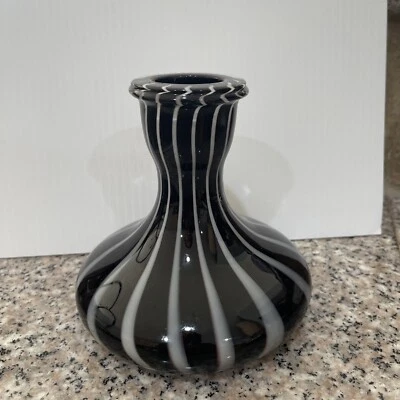 Jarrón estilo retro blanco y negro estilo cristal de Murano. ¡6X6 pulgadas! Sahara Smoke Foto 1 de 3