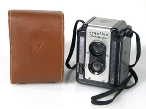 ARGUS ARGOFLEX SEVENTY-FIVE CAMERA WITH CASE AND ORIGINAL STRAP - Picture 1 of 1