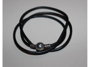 Pandora TRIPLE-LEDERBAND 590714CBK *SCHWARZES LEDER* 57 cm *OLDIE, EINGESTELLT* - Bild 1 von 4