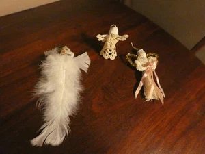 Engel Handarbeit Weihnachtsschmuck Konvolut Vintage Feder Pfeifenputzer gehäkelt - Bild 1 von 10