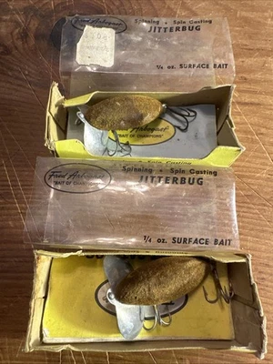 RARO! Lote De 2 Cajas De Colección Arbogast Jitterbug Señuelo De Pesca Rebaño Ratón Foto 1 de 4