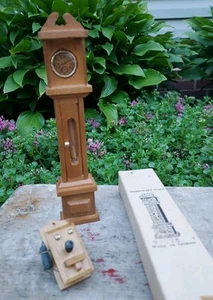 DOLLHOUSE WOOD MINI MINIATURE GRANDFATHER CLOCK ANTIQUE VICTORIAN WALL PHONE - Photo 1/10