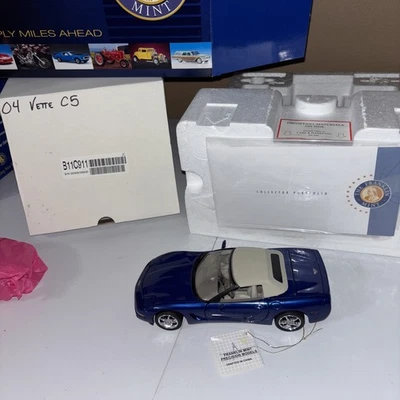 2004 Franklin Mint Commemorative Corvette LE 9900 B11C911 Dark Blue - Image 1 of 4