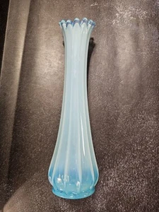 Vintage 1950's Fostoria Heirloom Blue Opalescent Stretch Ribbed Glass Vase-Exc - Picture 1 of 7
