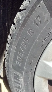 Cerchioni 17 pollici in acciaio neri con gomme - Foto 1 di 5
