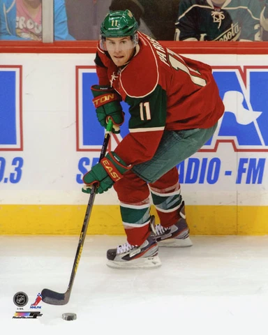 Minnesota Wild ZACH PARISE Glossy 8x10 Photo NHL Hockey Print Poster Cover