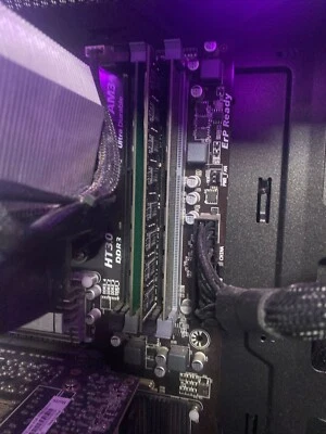 Bundle AMD fx 8320 12gb ram AM3+ dissipatore cooler master TUTTO FUNZIONANTE - Immagine 1 di 4