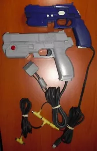 Pistolas de Luz Namco Light Guns G-con 45 & G-con 2 + Cable AV out, PlayStation - Imagen 1 de 1