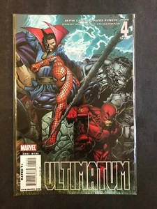 Marvel Comics - Ultimatum Issue 4 - Picture 1 of 2