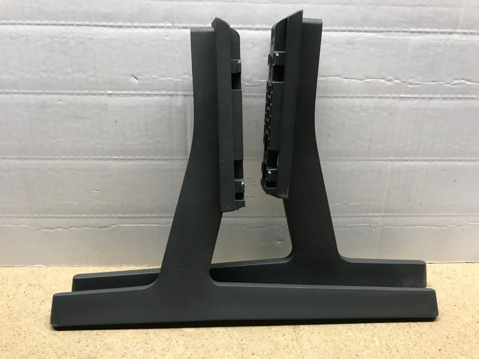 Soporte / pies Samsung LH70BEDHLGFXGO BN96-58943B / BN63-21125B (modelos enumerados) Foto 1 de 1