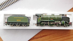 Locomotora Hornby R.817 SR Escuelas Clase 4-4-0 "ETON" Nº900 En Caja - Imagen 1 de 10