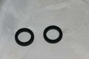 2 Gummischeibe Bremshebel an Nabe Bremsschild 12,5x18x3 Bremsnocken Simson S51 - Bild 1 von 2