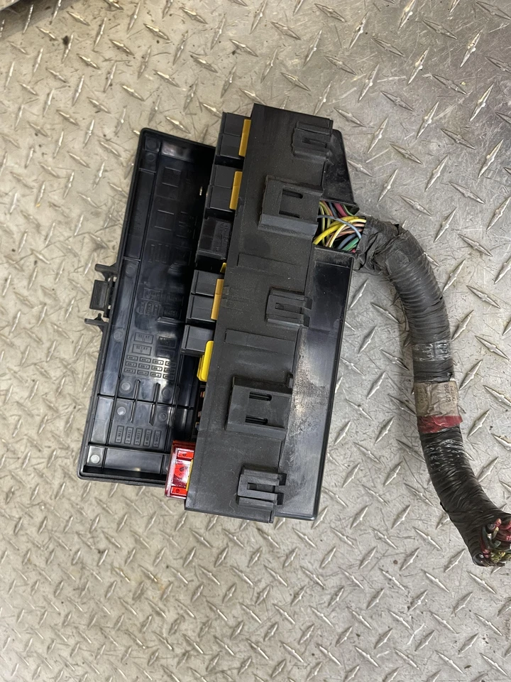 Коробка предохранителей двигателя 1999 Ford Ranger 3,0 л в сборе проверенная оригинальная - Изображение 1 из 4