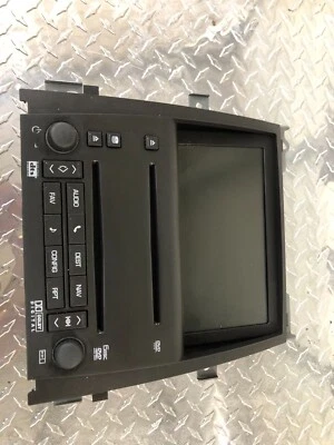 07-09 Cadillac Escalade AM FM CD Navigation Receiver Head Unit Radio OEM 2589052 - Image 1 of 4