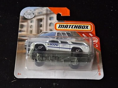 Matchbox Superfast Chevy Suburban weiss "NYPD" OVP - Bild 1 von 2
