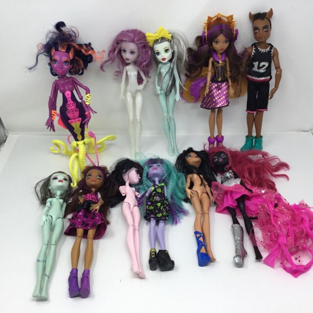 Boneca Monster High Clássica Cleo De Nile Mattel - R$ 149,99