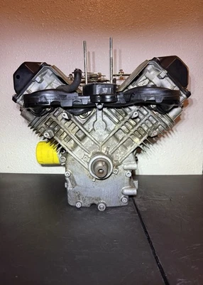 Kohler Courage 26HP SV735 V-twin Engine Long Block( 1” x 3 1/4” Shaft) 511 HOURS - Image 1 of 4