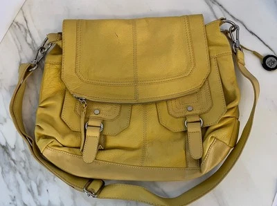 The Sak Bolso de Mano de Cuero Amarillo Mensajero Bandolera Monedero Boho Hippie Festival Foto 1 de 4