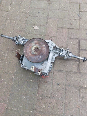 Aufsitzmäher Rasentraktor  Getriebe 5 Vorwärts 1 Rückwärtsgang defekt - Bild 1 von 4