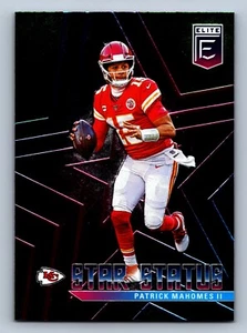Patrick Mahomes Kansas City Chiefs 2020 Elite Star Status Green Football Card #4 - Picture 1 of 2