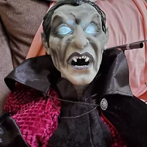 Halloween Animatronic Vladimir Vampire Retired Grandinroad Lifesize Dracula Prop - Picture 1 of 22