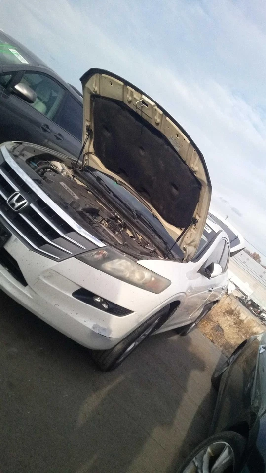 2010 Honda Crosstour Automatic Transmission Assembly 176K Miles OEM Warranty - Image 1 of 4