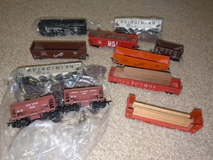 Vintage Athearn? Southern HO Scale Lot 11 Bulkhead Gondola Hopper Cars w Loads - Picture 1 of 2