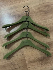 Gucci Kleiderbügel mit Samt - Bild 1 von 1