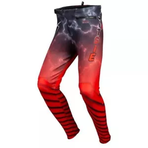 PANTALONI JITSIE TRIALS T3 ABBIGLIAMENTO EQUITAZIONE ROSSO KRONKL DESIGN 2024 - Foto 1 di 10