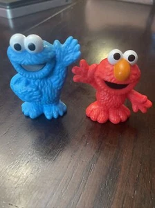 Sesame Street Workshop Toy Lot ELMO & COOKIE MONSTER figurines 2013 Cake Topper - Picture 1 of 8
