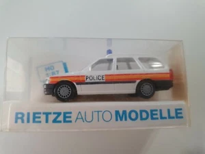 Rietze 50380 Opel Astra Police luz azul de colección 43_100) - Imagen 1 de 3