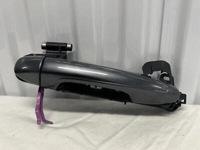 OEM 2013-2018 TOYOTA RAV4 MANIJA DE PUERTA EXTERIOR TRASERA DERECHA CON BASE 6921142040B1 Foto 1 de 3