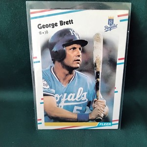 1988 Fleer Baseball George Brett #254 Kansas City Royals 