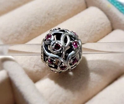 Chamilia Hojas y Vides Cuentas Fucsia Plata 925 ¡RETIRADO! ¡NUEVO! ¡NUEVO EN CAJA! Foto 1 de 4