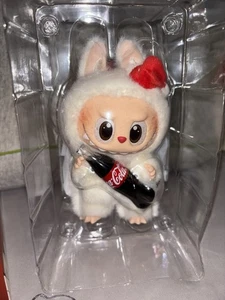Pop Mart Labubu the Monsters Coca Cola - Bild 1 von 3