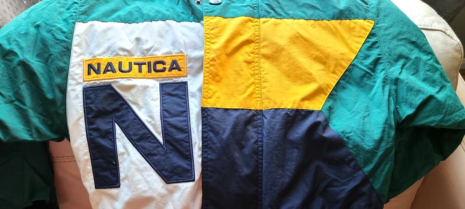 Chaqueta Nautica Multicolor Niños Talla Pequeña 8-10 Con Capucha Nylon Shell Foto 1 de 4