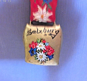 Antique/Vintage SALZBURG COW BELL On Embroidered Ribbon Hand Painted Souvenir - Bild 1 von 7