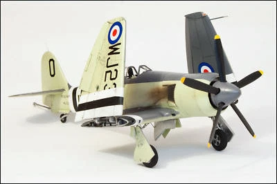 1/6 Scala Inglese Ww-Ii Hawker Mare Fury Plans, Modelli (Pieghevole Ala) 77ws - Immagine 1 di 2