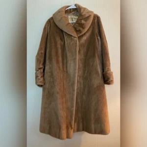 Vintage Dan Millstein Coat Women’s Large Beige Faux Fur 1950-60’s *Read* Midi - Picture 1 of 6