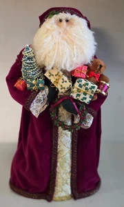 Old World Santa w/deep Red Robe Holding Gifts, Wreath & Christmas Tree 16" Tall - Picture 1 of 7
