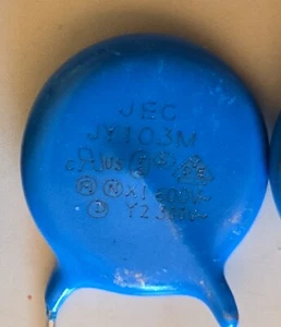 10x X1 Y2 0.01uf 600 /300 VOLT Safety capacitors. - Picture 1 of 2