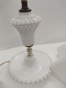 White Milk Glass Hobnail Lamp Hard Plastic Ruffled Shade 16" Tall Accent Lamp - Imagen 1 de 12