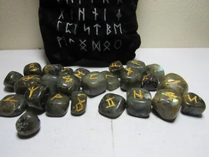 ¡Juegos de 24 piedras de cristal para runas de labradorita! ¡Piedras preciosas curativas de Reiki! - Imagen 1 de 3