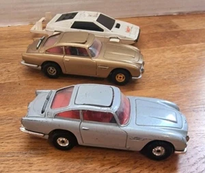 Corgi 007 joblot Aston Martin DB5  1x gold, 1x silver  1x lotus - Picture 1 of 18