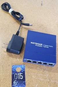 NetGear GS105 ProSAFE Gigabit Switch GS105 (#515) - Afbeelding 1 van 5